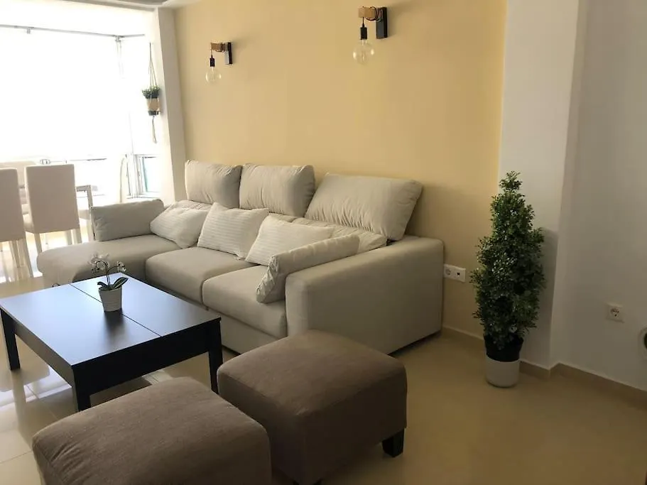 Апартаменты Apartamento Amplio Y Centrico Фуэнхирола