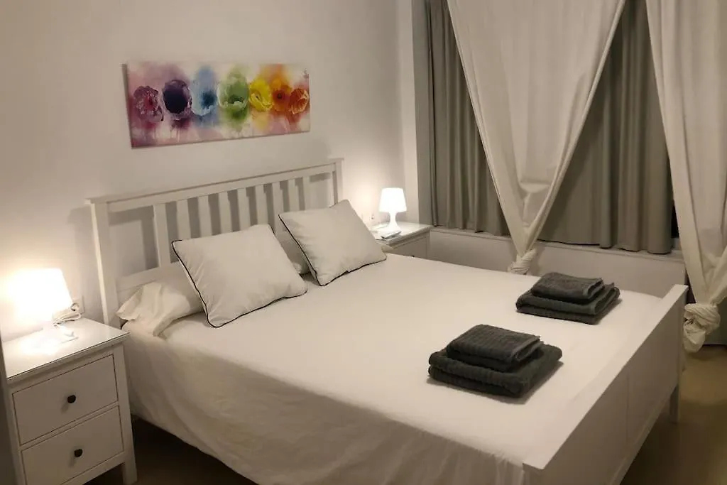 Апартаменты Apartamento Amplio Y Centrico Фуэнхирола